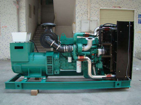 新城1100kw康明斯柴油发电机组图片 新城1100kw康明斯柴油发电机组图片